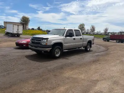 - 6.6 LBZ Duramax - 6 Speed Allison Automatic - 4x4 - BD Diesel 65MM screamer Turbo - BD diesel turb...