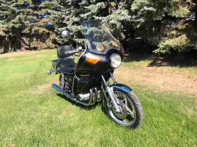 Vintage motorcycle in excellent original condition. This bike has always been stored inside and it s...