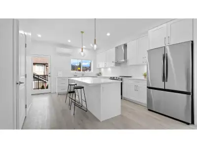 Brand new townhouse for rent in beautiful Agassiz. Three bedrooms, 2.5 bathrooms. All new appliances...