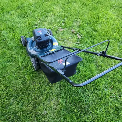 Gas lawnmower 21'' 4HP Briggs quatro BAG, View more