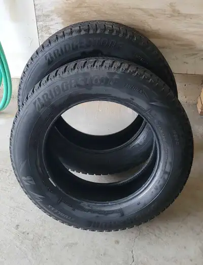 2 Bridgestone Blizzak WS90 Winter Tires for Sale. **225/65/R17** Great Condition. (8/32") 75% Tread...