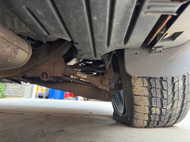 2014 Ford Escape Titanium **Rear left damage**526224465950167048