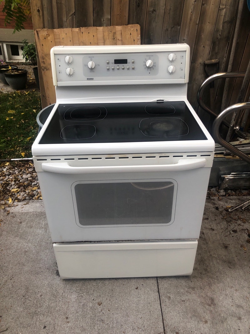 Kenmore Glass Top Stove Stoves, Ovens & Ranges Kitchener / Waterloo