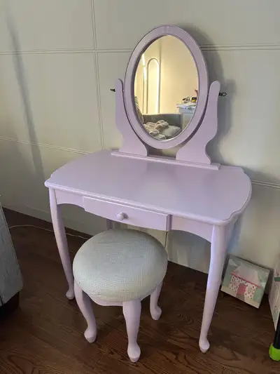 Vanity/Desk/Makeup Table, View more