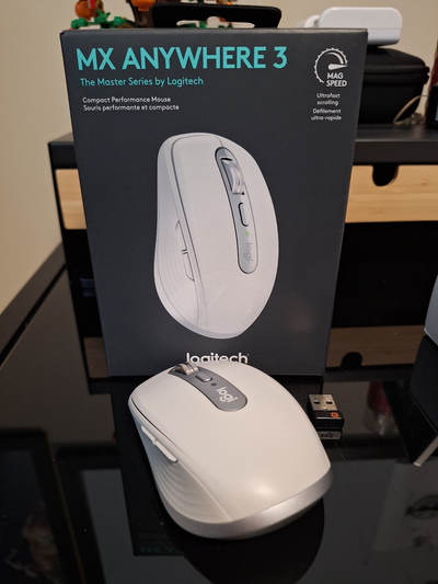 Logitech MX Anywhere 3 with unifying receiver and original box, View more