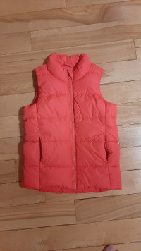Old Navy quilted puffer vest Size 5