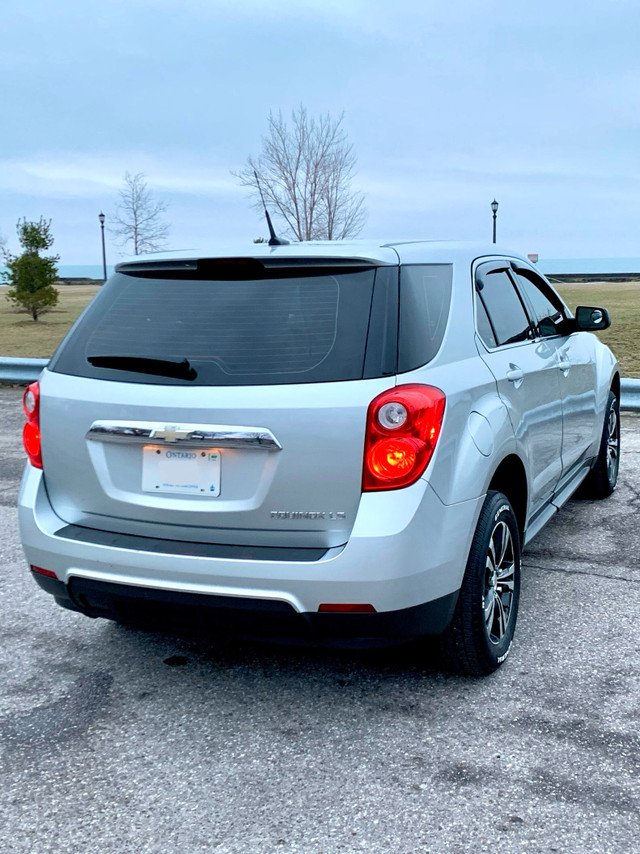 SUPER Mint 2010 Chevrolet Equinox SUV, Silver  in Cars & Trucks in City of Toronto - Image 3