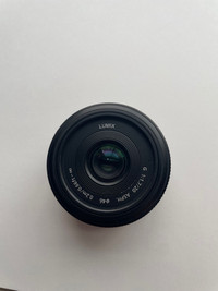 Lumix 20mm f1.7 lens (m4/3 mount)