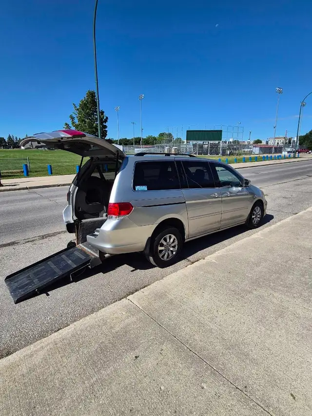Low Km Honda Odyssey Rear Entry Wheelchair Van