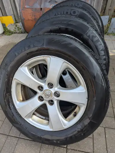 Hi there I have 2 set of all season tires 225/65r17 .1 set come with OEM rims from Toyota Sienna all...