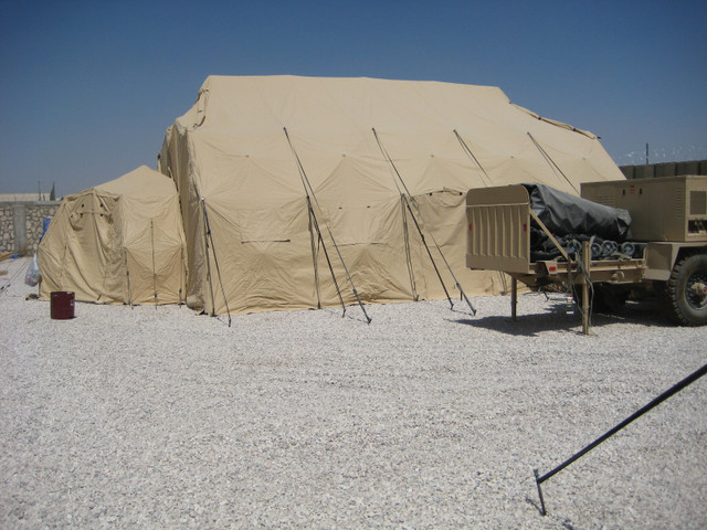 HDT Military Tent Storage Insulated Extreme Cold Dôme entreposag dans Conteneurs d’entreposage  à Saguenay - Image 2