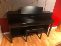 Piano Yamaha CLP-675 - Excellent état, son authentique