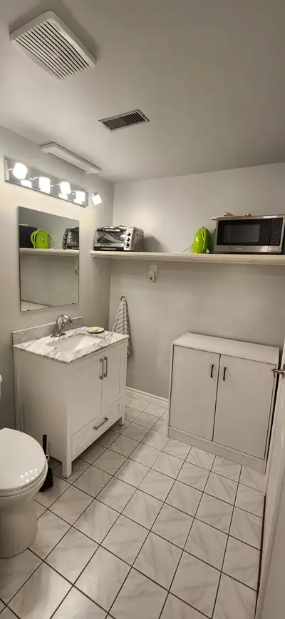 The place is located in Peterborough. First and last month’s rent required. No smoking ,drug and ove...