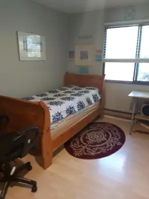 Room for rent in Guildford - Surrey Looking for quiet, respectful, professional who are either study...