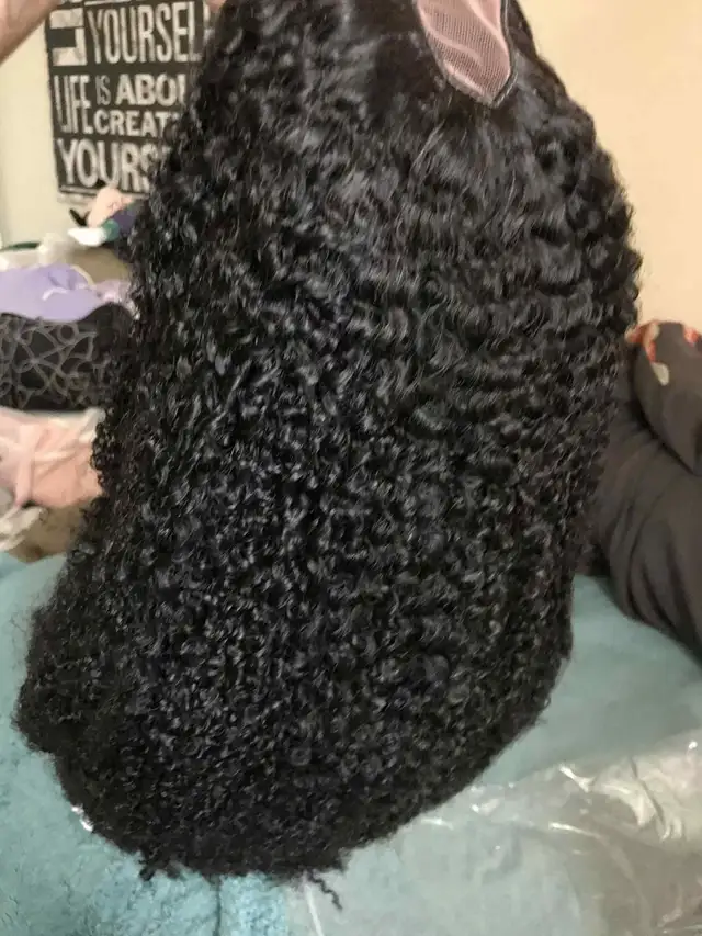 NEW!!! Human Hair Wigs 1x4 U Part (20 inches) in Other in City of Toronto - Image 3