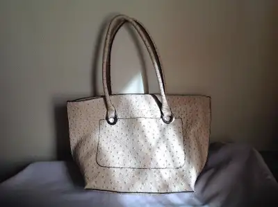 Brand new beige purse
