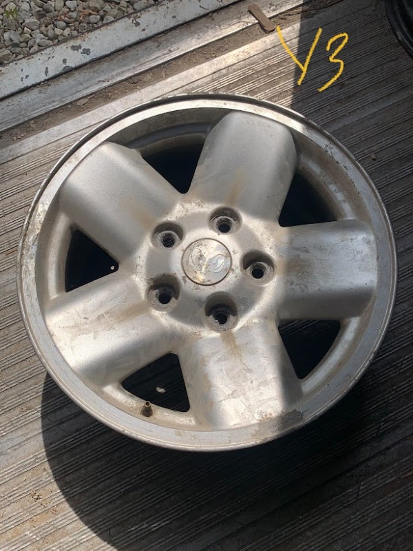 Dodge Aluminum 18" Rims 5x5.5 bolt pattern (set of 4) Tires & Rims