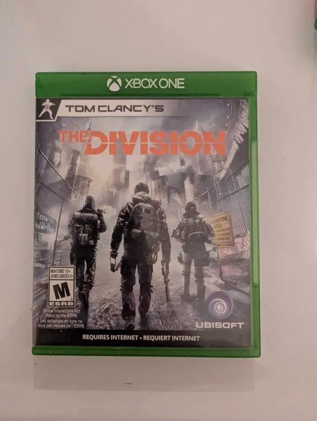xbox one - Tom Clancy's Division  in XBOX One in Longueuil / South Shore - Image 2