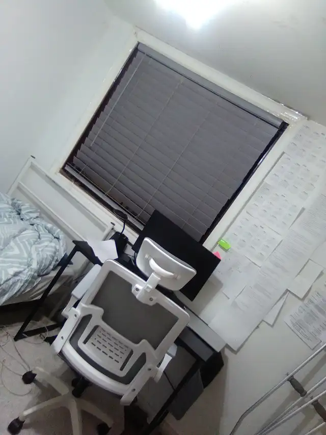 Large Private Room for rent- Utilities included