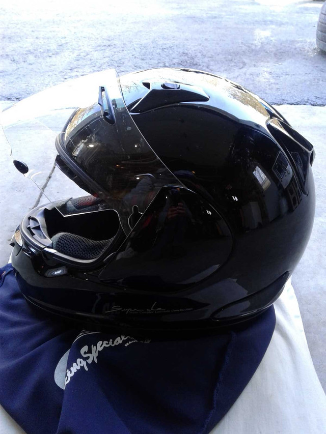 Arai motorcycle helmet in Motorcycle Parts & Accessories in Napanee - Image 3