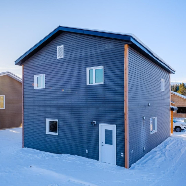 3 Houses for Sale in Whistlebend in Houses for Sale in Whitehorse - Image 2