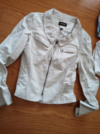 Ladies XS Danier White Leather Bomber Jacket