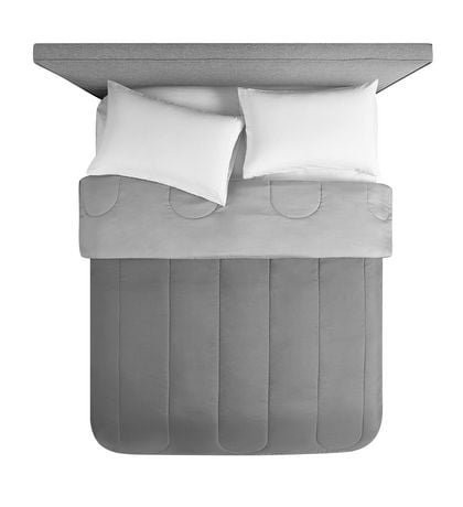 New 5 Piece Comforter Set • DQ • Grey in Bedding in North Bay