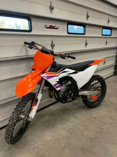 Very clean bike that is ready to ride. Son has upgraded to a bigger bike. 110 hours. If you look at...
