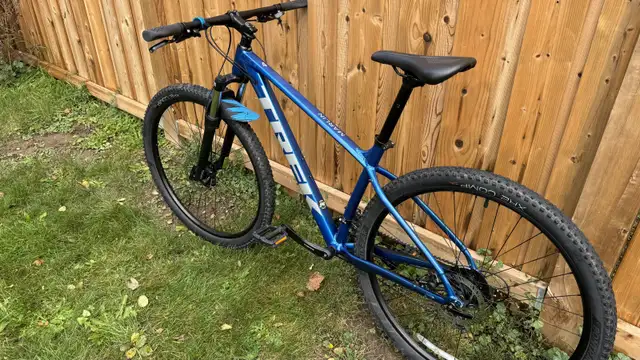 Trek Marlin 4 in Mountain in Brantford - Image 6