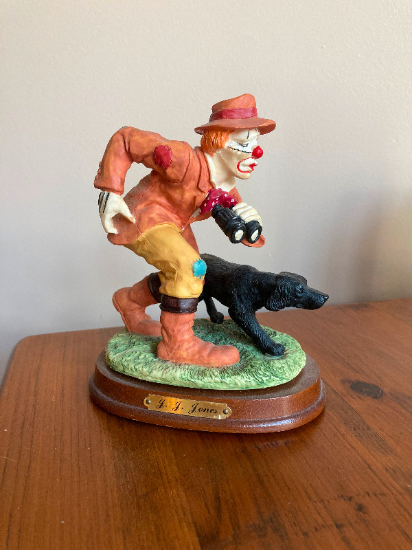 Clown Figurine Collection in Arts & Collectibles in Markham / York Region - Image 2