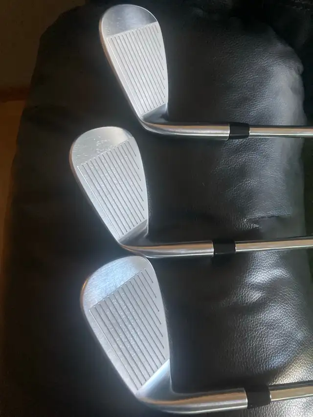 Clubs & Bag  in Golf in Winnipeg - Image 6