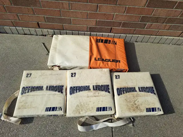 Baseball Bases in Baseball & Softball in Windsor Region - Image 2