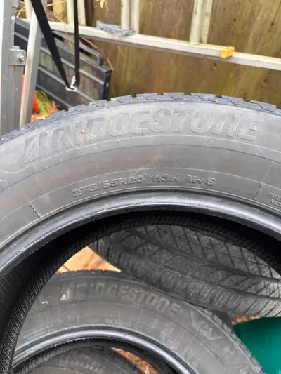 Bridgestone 275/55/R 20