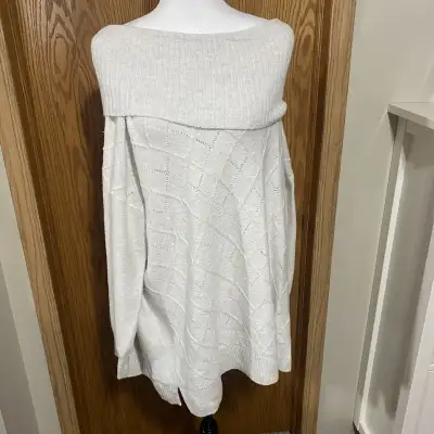 Plus size turtle neck/off the shoulder, View more