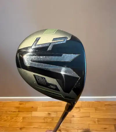 WILSON STAFF RH LAUNCH PAD 3 WOOD ,16 degree loft, Like new, View more