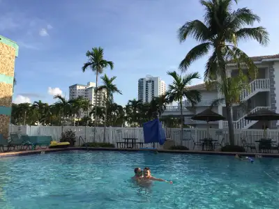 Temps des Fetes et Janvier au Soleil - Fort Lauderdale, View more