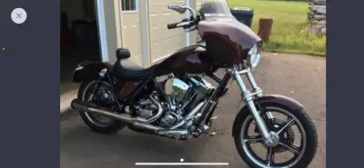 Custom FXR , High-Performance Build This custom was built in 2008, it is finished in a deep Black Ch...