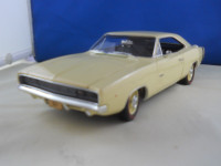 Ertl Authentics 1968 Dodge Charger R/T 1:18 Diecast