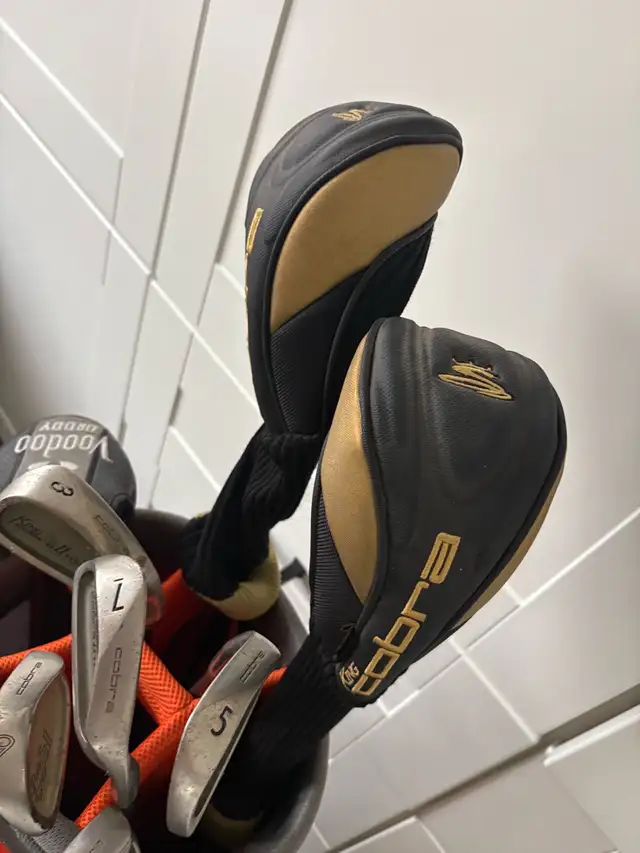 women’s right handed for clubs and bag in Golf in Guelph - Image 3