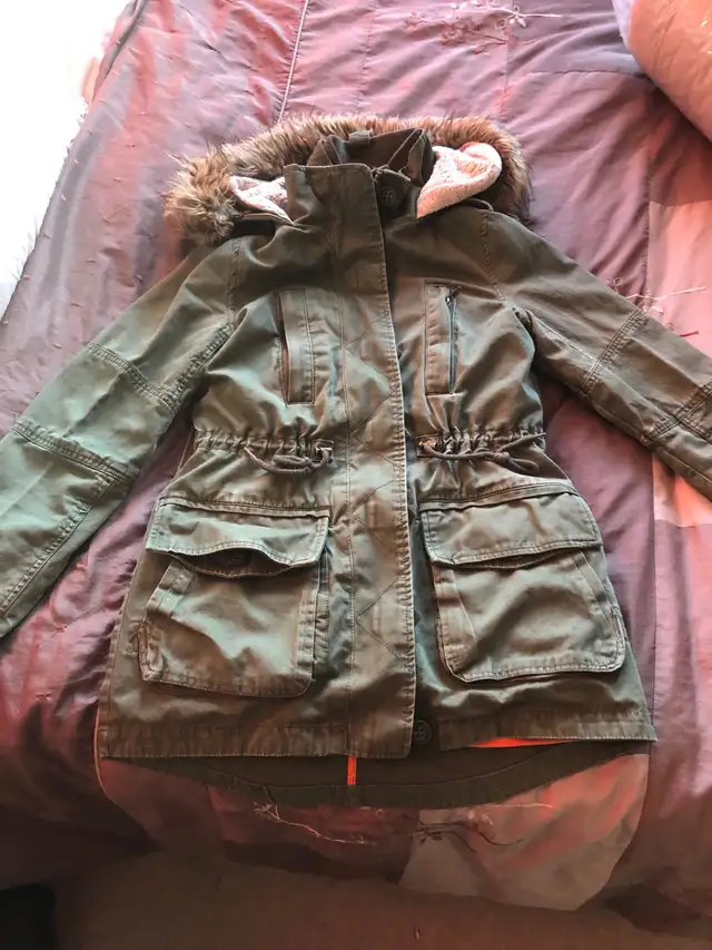 Garage Winter Parka ladies size small in Kids & Youth in Edmonton - Image 4
