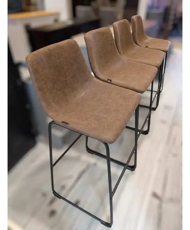 Vintage PU Leather Counter Bar Stools with Footrest in Chairs & Recliners in Markham / York Region - Image 7