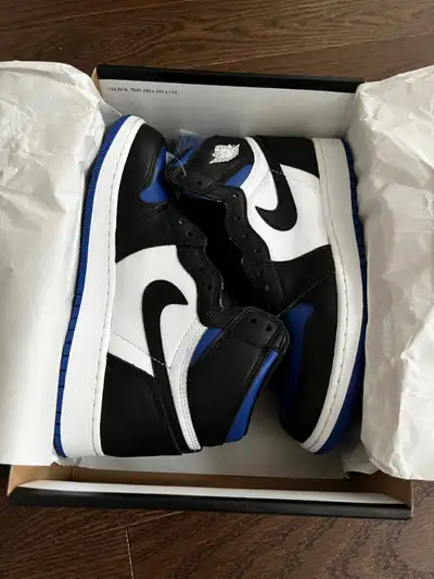 Air Jordan 1 High Royal Toe Men's shoe (BRAND NEW ) $200