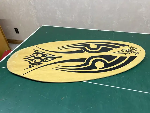 Skimboard in Skateboard in Winnipeg - Image 2