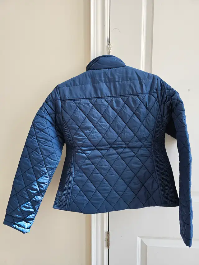 Women's quilted padded Puffer jacket, Polo Club, Size: M in Women's - Tops & Outerwear in Markham / York Region - Image 3
