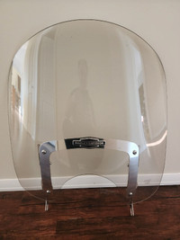 H-D Detachable Windshield for FL Softail Model 21 in.