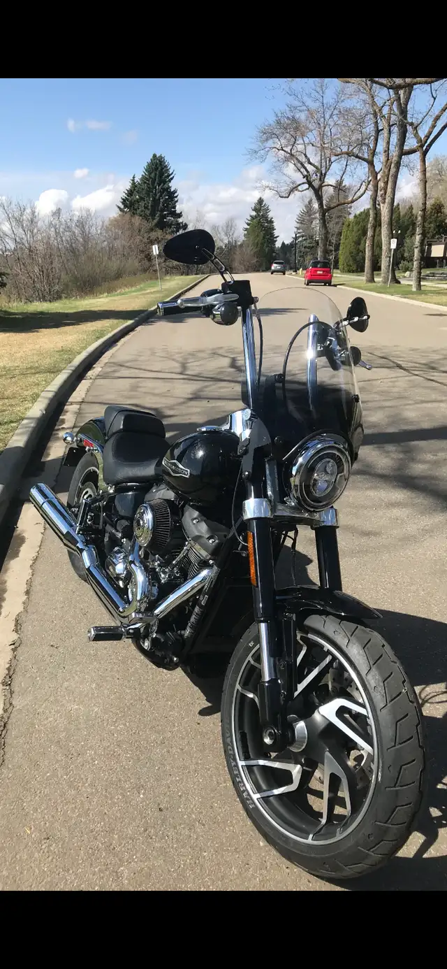 2018 Harley Davidson Sportglide in Street, Cruisers & Choppers in Edmonton - Image 6