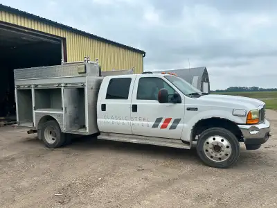 2003 Ford F-550 service truck 6.0 Diesel Unfortunately parting with this truck due to being too larg...