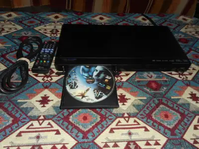 LG BD610 Blu-Ray Disc DVD Player + Remote+ HDMI Cable, View more