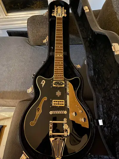 2015 Duesenberg Joe Walsh Alliance hollowbody guitar, View more