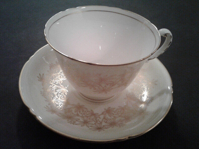 Estate Sale - Fine Bone China Tea Cup Collection in Arts & Collectibles in Oshawa / Durham Region - Image 3